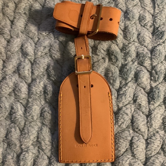 Louis Vuitton name tag vachetta - Picture 2 of 3